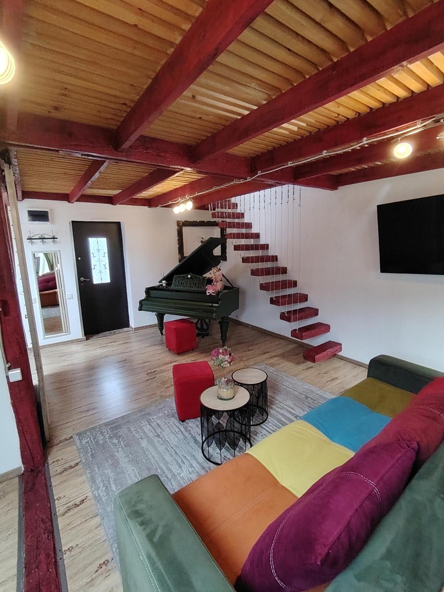 Отель Casa Anne Boutique Брашов Экстерьер фото
